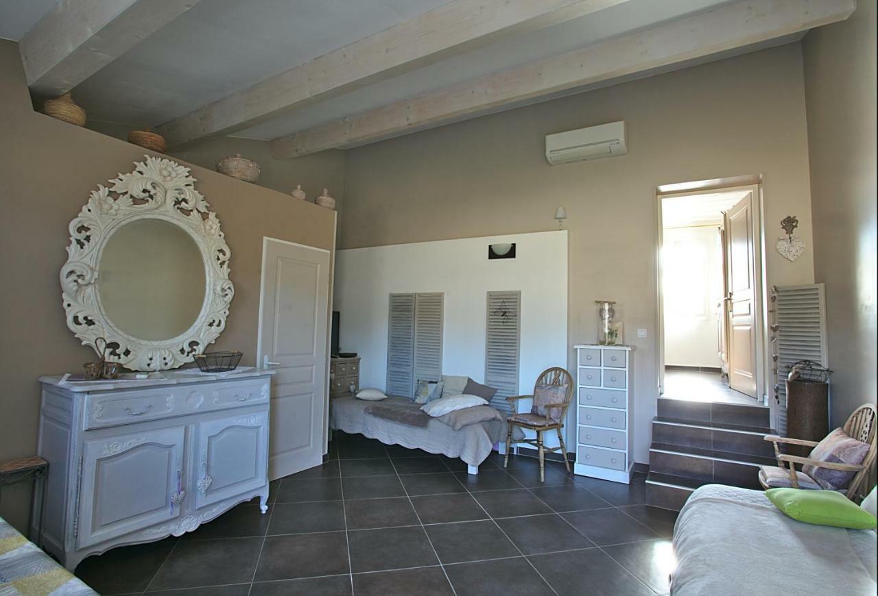 La Bastide Des Sources Bed & Breakfast Le Castellet  Exterior foto